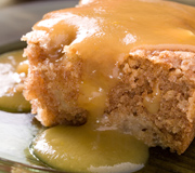 German raw apple cake